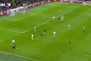 真扣篮！希门尼斯前插高举双手扣篮攻门，被出示黄牌