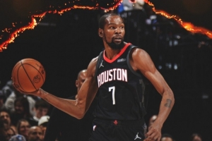 复出三节轻松砍25分6板4助！杜兰特死神归来登上火箭赢球海报