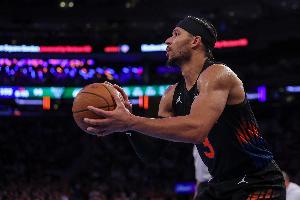 12中8！奎克利谈哈特：我和他当队友时他可没这么准 必须认真防他