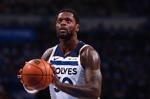 表现全面！兰德尔13中6拿到16分9板6助 三分8中3