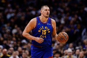 予取予求！约基奇半场5中5超高效砍下18分5板4助