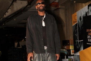 艾顿晒近照自勉：每一步沉重的压力都使我喘不过气来