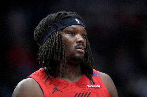 斯普利特：罗威还没完全恢复 但对我们来说已经非常有价值