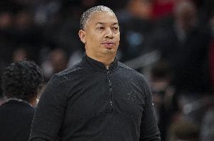 首轮签得给雷霆！名记：快船别无选择 只能寄希望于情况有所改善