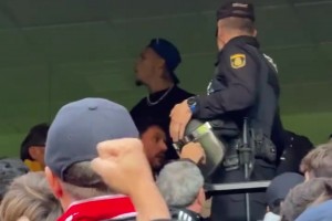 一辈子的兄弟！罗伊斯和莱万那些年的友情瞬间！殊途同归~